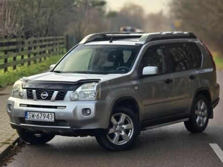 Сірий Ніссан ІксТрейл, об'ємом двигуна 2.2 л та пробігом 150 тис. км за 3300 $, фото 1 на Automoto.ua