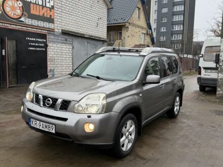 Сірий Ніссан ІксТрейл, об'ємом двигуна 2 л та пробігом 370 тис. км за 5950 $, фото 1 на Automoto.ua