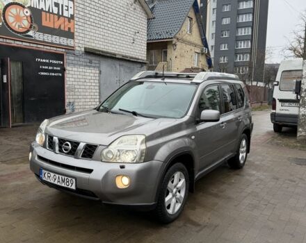 Сірий Ніссан ІксТрейл, об'ємом двигуна 2 л та пробігом 370 тис. км за 5950 $, фото 1 на Automoto.ua