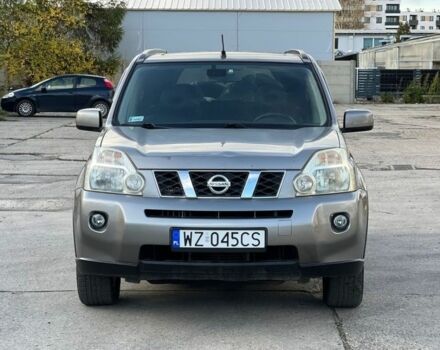 Серый Ниссан ИксТрейл, объемом двигателя 2.2 л и пробегом 200 тыс. км за 3400 $, фото 1 на Automoto.ua