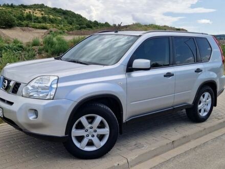 Сірий Ніссан ІксТрейл, об'ємом двигуна 0 л та пробігом 180 тис. км за 2000 $, фото 1 на Automoto.ua