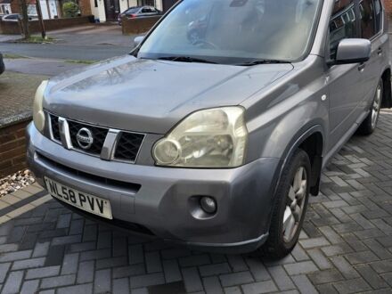 Серый Ниссан ИксТрейл, объемом двигателя 2 л и пробегом 105 тыс. км за 3700 $, фото 1 на Automoto.ua