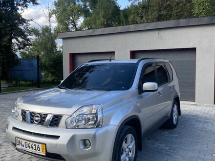 Ніссан ІксТрейл 2008 у Борщеве на Automoto.ua Сірий Ніссан ІксТрейл, об'ємом двигуна 2 л та пробігом 300 тис. км за 9400 $, фото 1 на Automoto.ua