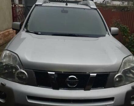 Серый Ниссан ИксТрейл, объемом двигателя 2.5 л и пробегом 261 тыс. км за 7500 $, фото 1 на Automoto.ua