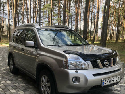 Ніссан ІксТрейл 2008 у Славуте на Automoto.ua Сірий Ніссан ІксТрейл, об'ємом двигуна 2 л та пробігом 230 тис. км за 8500 $, фото 1 на Automoto.ua