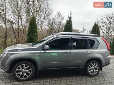 Серый Ниссан ИксТрейл, объемом двигателя 2 л и пробегом 179 тыс. км за 11500 $, фото 1 на Automoto.ua