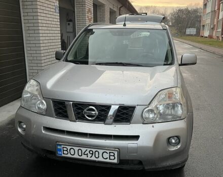 Серый Ниссан ИксТрейл, объемом двигателя 2 л и пробегом 226 тыс. км за 11500 $, фото 1 на Automoto.ua