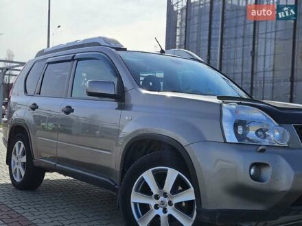 Ниссан ИксТрейл 2010 в Харькове на Automoto.ua Серый Ниссан ИксТрейл, объемом двигателя 2.49 л и пробегом 276 тыс. км за 9150 $, фото 1 на Automoto.ua