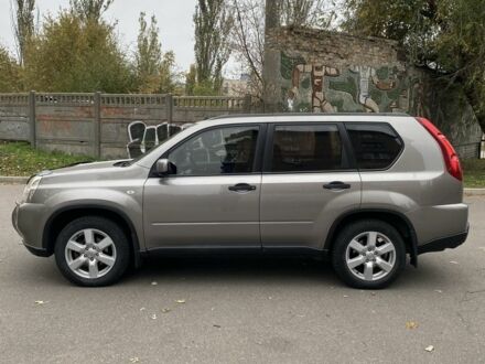 Ниссан ИксТрейл 2010 в Славутиче на Automoto.ua Серый Ниссан ИксТрейл, объемом двигателя 2 л и пробегом 210 тыс. км за 10500 $, фото 1 на Automoto.ua