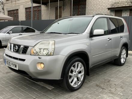 Серый Ниссан ИксТрейл, объемом двигателя 2.2 л и пробегом 189 тыс. км за 5350 $, фото 1 на Automoto.ua