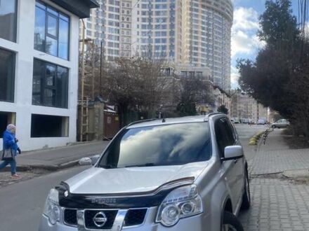 Серый Ниссан ИксТрейл, объемом двигателя 2 л и пробегом 285 тыс. км за 11800 $, фото 1 на Automoto.ua