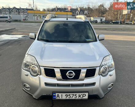 Серый Ниссан ИксТрейл, объемом двигателя 2 л и пробегом 180 тыс. км за 10800 $, фото 1 на Automoto.ua