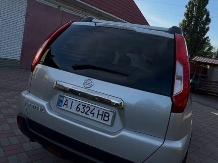 Сірий Ніссан ІксТрейл, об'ємом двигуна 2 л та пробігом 150 тис. км за 10800 $, фото 1 на Automoto.ua