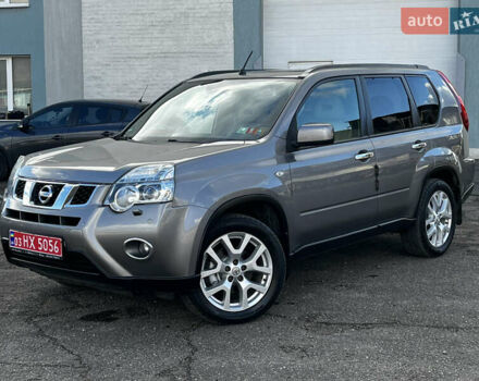 Серый Ниссан ИксТрейл, объемом двигателя 2 л и пробегом 269 тыс. км за 13399 $, фото 1 на Automoto.ua