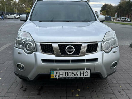 Серый Ниссан ИксТрейл, объемом двигателя 2 л и пробегом 255 тыс. км за 10500 $, фото 1 на Automoto.ua