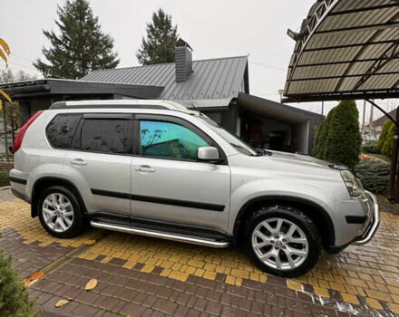 Сірий Ніссан ІксТрейл, об'ємом двигуна 2.49 л та пробігом 196 тис. км за 11800 $, фото 1 на Automoto.ua