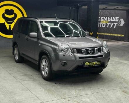 Серый Ниссан ИксТрейл, объемом двигателя 2 л и пробегом 223 тыс. км за 11500 $, фото 1 на Automoto.ua