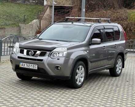 Серый Ниссан ИксТрейл, объемом двигателя 2.5 л и пробегом 79 тыс. км за 11500 $, фото 1 на Automoto.ua