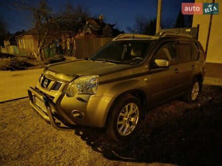 Серый Ниссан ИксТрейл, объемом двигателя 2 л и пробегом 146 тыс. км за 11200 $, фото 1 на Automoto.ua
