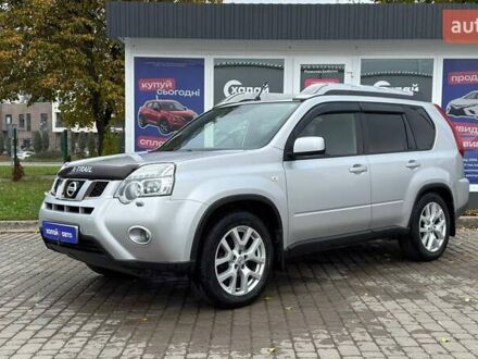 Серый Ниссан ИксТрейл, объемом двигателя 2 л и пробегом 188 тыс. км за 12300 $, фото 1 на Automoto.ua