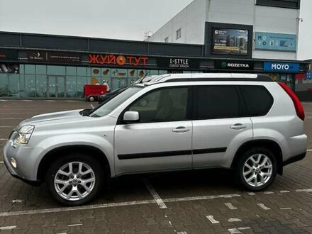 Серый Ниссан ИксТрейл, объемом двигателя 2 л и пробегом 84 тыс. км за 14500 $, фото 1 на Automoto.ua