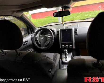 Серый Ниссан ИксТрейл, объемом двигателя 2 л и пробегом 160 тыс. км за 9500 $, фото 1 на Automoto.ua