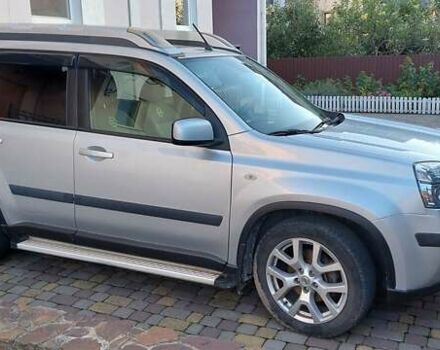 Серый Ниссан ИксТрейл, объемом двигателя 2 л и пробегом 90 тыс. км за 14500 $, фото 1 на Automoto.ua