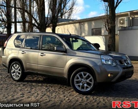 Сірий Ніссан ІксТрейл, об'ємом двигуна 2.5 л та пробігом 169 тис. км за 11250 $, фото 1 на Automoto.ua