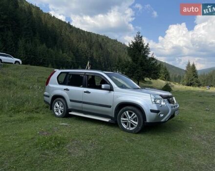 Серый Ниссан ИксТрейл, объемом двигателя 2 л и пробегом 198 тыс. км за 12500 $, фото 1 на Automoto.ua