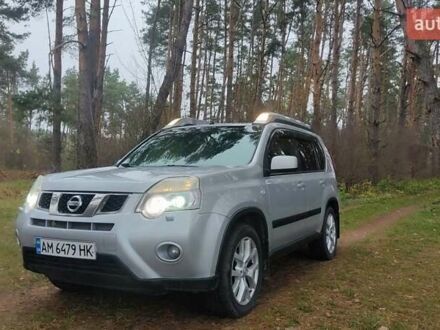 Серый Ниссан ИксТрейл, объемом двигателя 2 л и пробегом 230 тыс. км за 11500 $, фото 1 на Automoto.ua