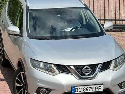 Ниссан ИксТрейл 2015 в Львове на Automoto.ua Серый Ниссан ИксТрейл, объемом двигателя 1.6 л и пробегом 165 тыс. км за 15600 $, фото 1 на Automoto.ua