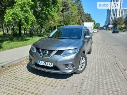 Ніссан ІксТрейл 2016 у Києві на Automoto.ua Сірий Ніссан ІксТрейл, об'ємом двигуна 1.6 л та пробігом 107 тис. км за 18500 $, фото 1 на Automoto.ua