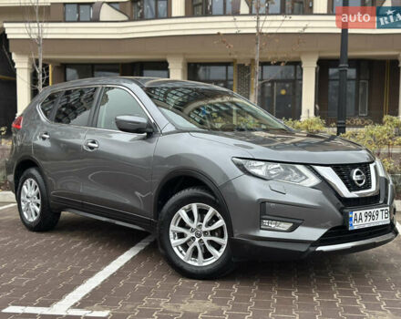 Серый Ниссан ИксТрейл, объемом двигателя 1.6 л и пробегом 140 тыс. км за 16500 $, фото 1 на Automoto.ua