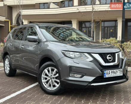 Серый Ниссан ИксТрейл, объемом двигателя 1.62 л и пробегом 140 тыс. км за 17300 $, фото 1 на Automoto.ua