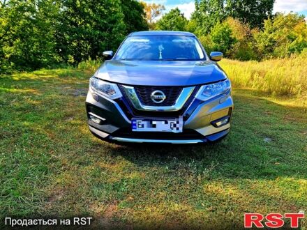 Ниссан ИксТрейл 2018 в Сумах на Automoto.ua Серый Ниссан ИксТрейл, объемом двигателя 2 л и пробегом 145 тыс. км за 17900 $, фото 1 на Automoto.ua