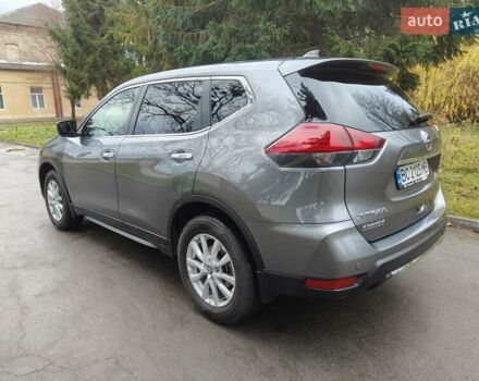 Сірий Ніссан ІксТрейл, об'ємом двигуна 2 л та пробігом 33 тис. км за 16000 $, фото 1 на Automoto.ua