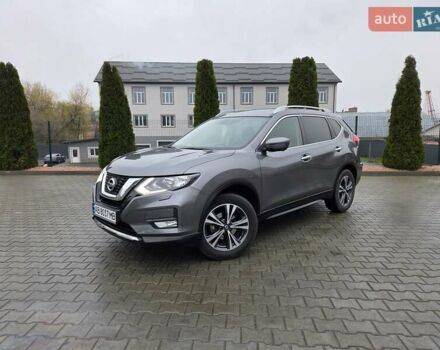 Серый Ниссан ИксТрейл, объемом двигателя 1.6 л и пробегом 64 тыс. км за 22000 $, фото 1 на Automoto.ua