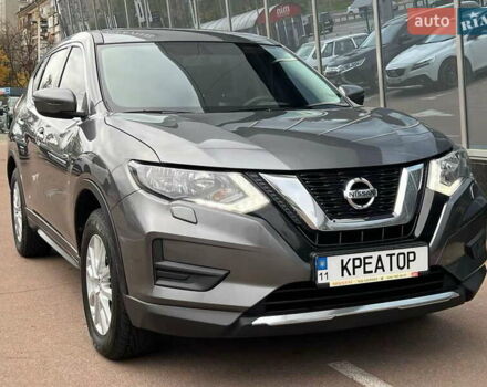 Серый Ниссан ИксТрейл, объемом двигателя 2 л и пробегом 85 тыс. км за 19500 $, фото 1 на Automoto.ua