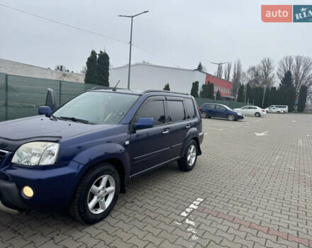 Синий Ниссан ИксТрейл, объемом двигателя 2 л и пробегом 222 тыс. км за 4700 $, фото 1 на Automoto.ua