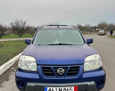 Синий Ниссан ИксТрейл, объемом двигателя 2.2 л и пробегом 327 тыс. км за 3300 $, фото 1 на Automoto.ua