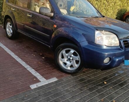 Синий Ниссан ИксТрейл, объемом двигателя 2.2 л и пробегом 278 тыс. км за 3100 $, фото 2 на Automoto.ua