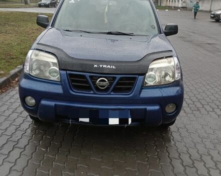 Синий Ниссан ИксТрейл, объемом двигателя 2.2 л и пробегом 278 тыс. км за 2900 $, фото 2 на Automoto.ua