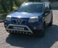 Синий Ниссан ИксТрейл, объемом двигателя 2 л и пробегом 388 тыс. км за 5000 $, фото 1 на Automoto.ua