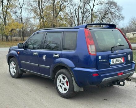 Синий Ниссан ИксТрейл, объемом двигателя 2.2 л и пробегом 327 тыс. км за 3300 $, фото 4 на Automoto.ua
