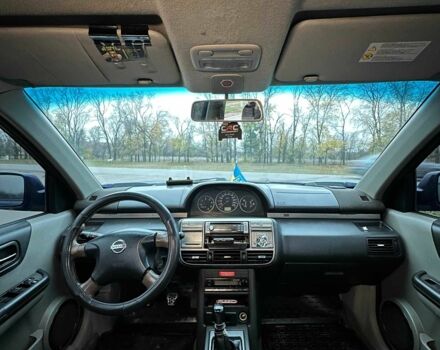 Синий Ниссан ИксТрейл, объемом двигателя 2.2 л и пробегом 327 тыс. км за 3300 $, фото 8 на Automoto.ua