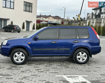 Синий Ниссан ИксТрейл, объемом двигателя 2 л и пробегом 247 тыс. км за 6200 $, фото 14 на Automoto.ua