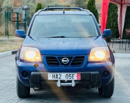 Синий Ниссан ИксТрейл, объемом двигателя 2.2 л и пробегом 100 тыс. км за 2750 $, фото 1 на Automoto.ua