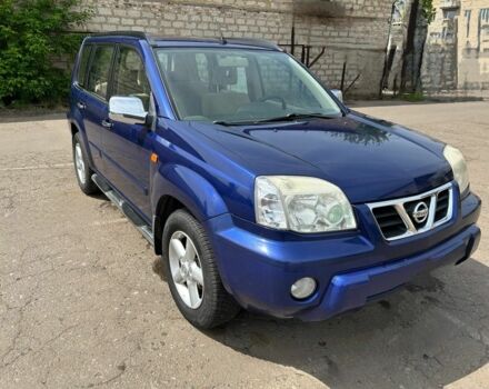 Синий Ниссан ИксТрейл, объемом двигателя 2 л и пробегом 340 тыс. км за 3700 $, фото 2 на Automoto.ua