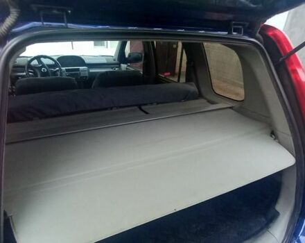 Синий Ниссан ИксТрейл, объемом двигателя 2 л и пробегом 500 тыс. км за 5400 $, фото 7 на Automoto.ua