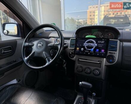 Синий Ниссан ИксТрейл, объемом двигателя 2.5 л и пробегом 330 тыс. км за 7500 $, фото 10 на Automoto.ua